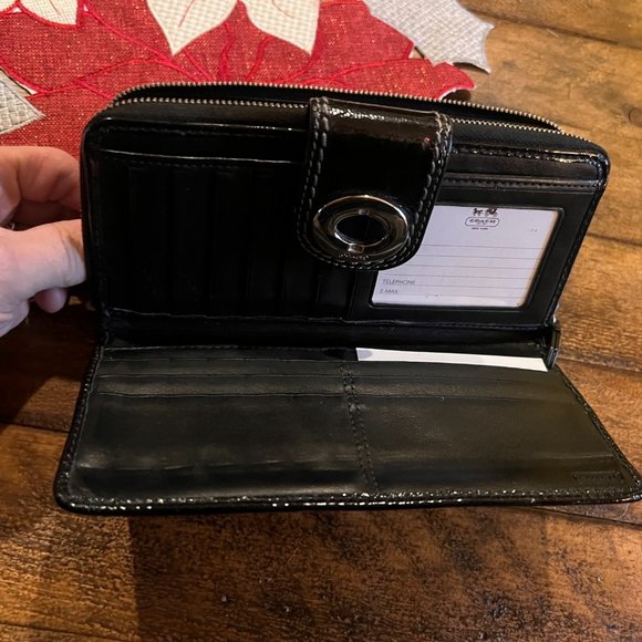 Black Patent Leather Coach Wallet - Picture 3 of 6